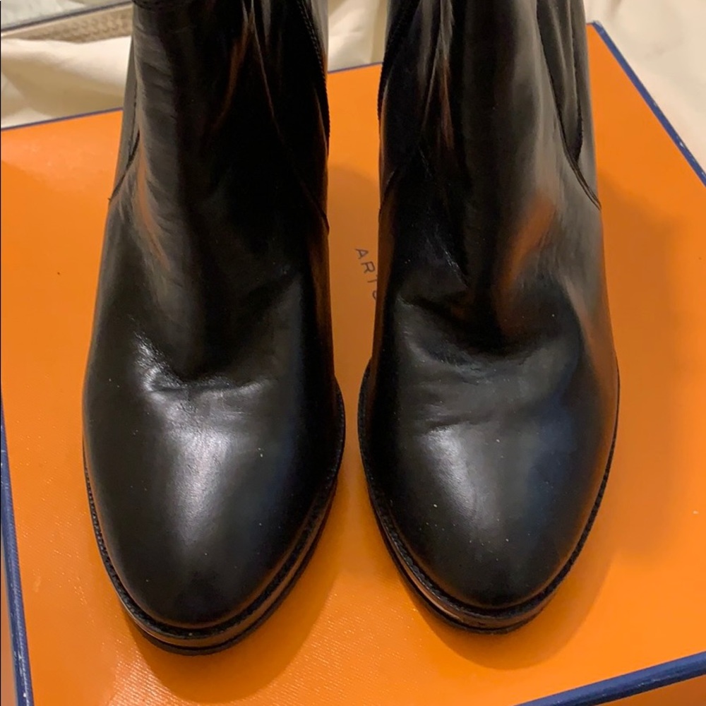 Beautiful Booties - Picture 2 of 4